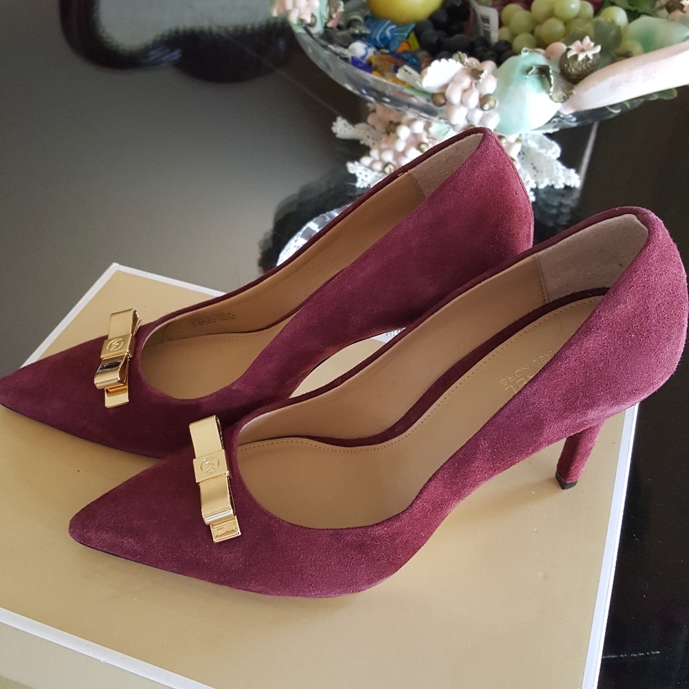 MICHAEL KORS SUEDE HEELS